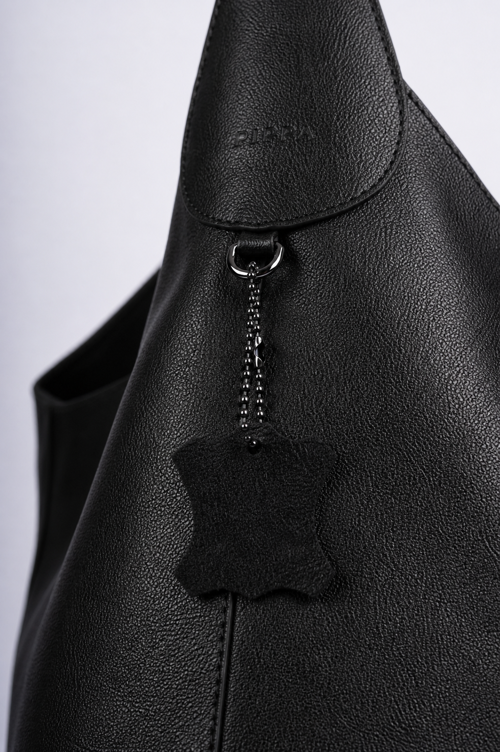 Varenna – Negro - SALE 10% OFF