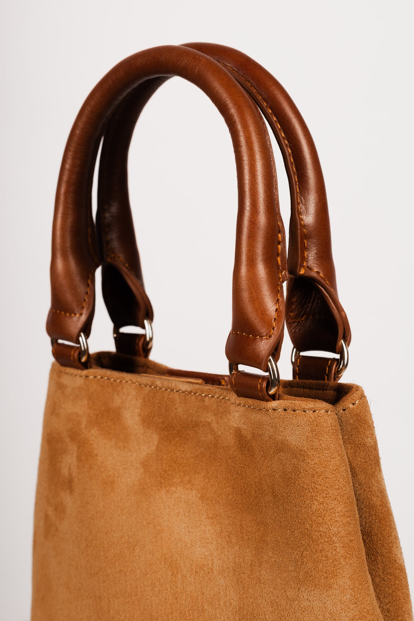 Siena de Cuero Gamuza Miel con cuero liso camel