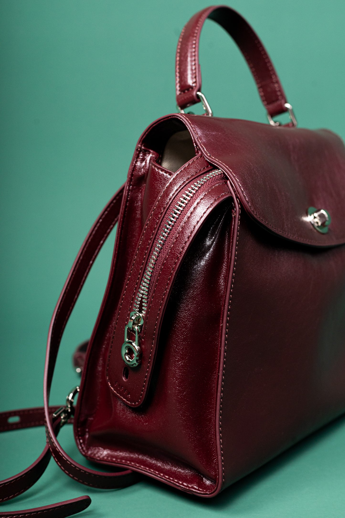 Mochila Garda — Burgundy ¡CYBERWOW 10% OFF!