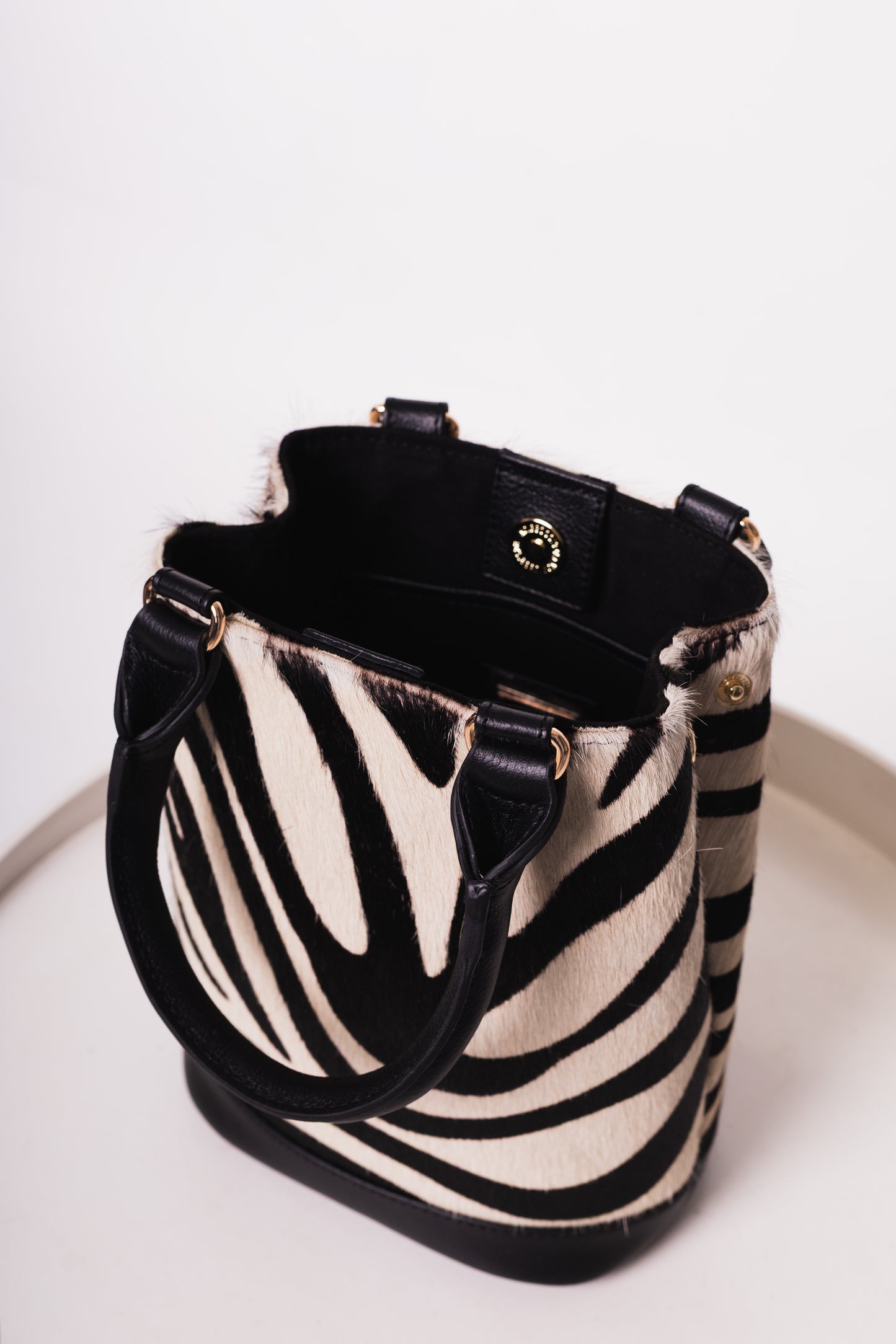 Cartera "Siena" – Piel diseño de zebra de pelito OFF 10% SALE